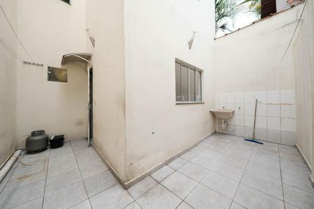 Casa para alugar com 117m², 2 quartos e 2 vagasÁrea externa