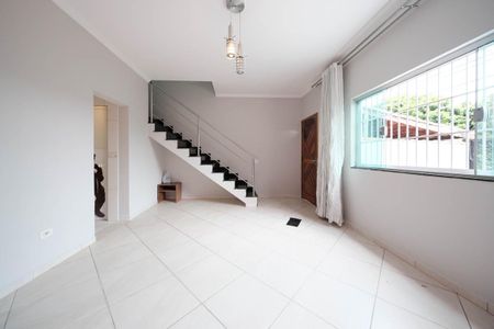 Sala de casa para alugar com 2 quartos, 117m² em Vila Buenos Aires, São Paulo