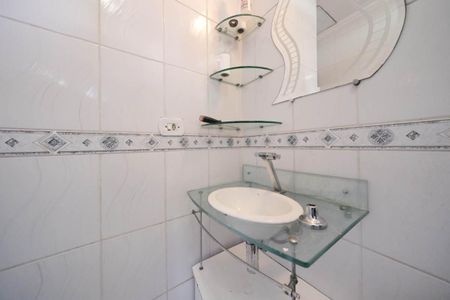 Casa para alugar com 117m², 2 quartos e 2 vagasBanheiro