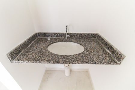 Apartamento para alugar com 35m², 2 quartos e sem vagaBanheiro