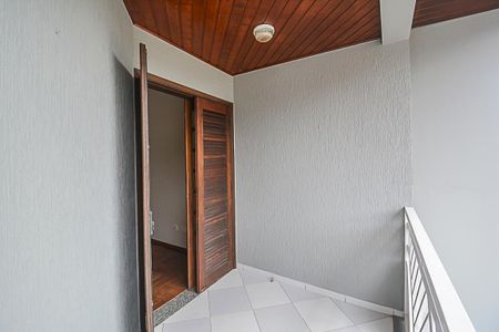 Casa à venda com 290m², 4 quartos e 4 vagas Casa à venda com 290m², 4 quartos e 4 vagasSacada do Quarto Suíte
