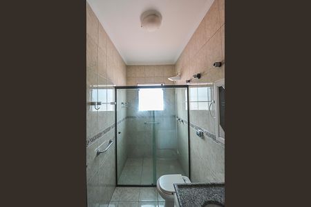 Casa à venda com 290m², 4 quartos e 4 vagas Casa à venda com 290m², 4 quartos e 4 vagasBanheiro