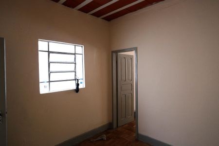 Quarto de casa para alugar com 1 quarto, 245m² em Santa Efigênia, Belo Horizonte