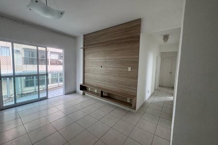 Sala de apartamento para alugar com 3 quartos, 122m² em Jardim Vinte E Cinco de Agosto, Duque de Caxias