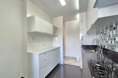 Apartamento à venda com 84m², 3 quartos e 2 vagasCozinha 