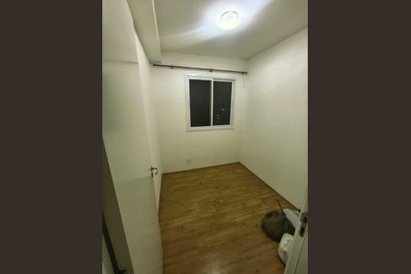 Quarto de apartamento para alugar com 2 quartos, 32m² em Vila Carmosina, São Paulo
