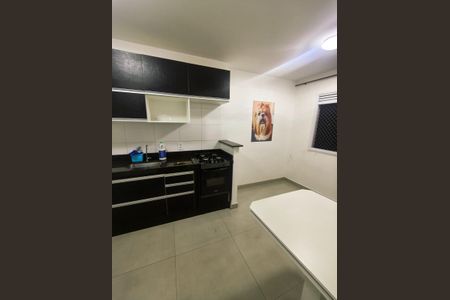 Sala de apartamento para alugar com 2 quartos, 32m² em Vila Carmosina, São Paulo