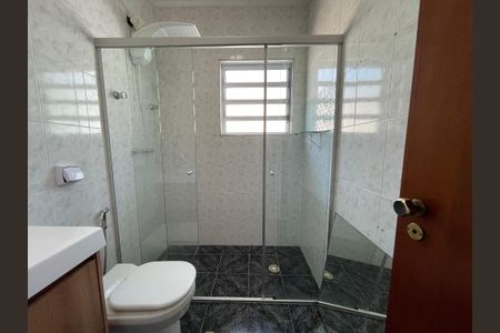 Casa para alugar com 160m², 4 quartos e 2 vagasBanheiro 1