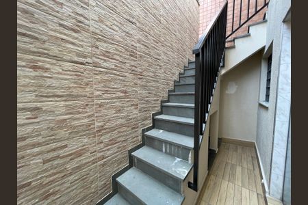 Casa para alugar com 160m², 4 quartos e 2 vagasCorredor