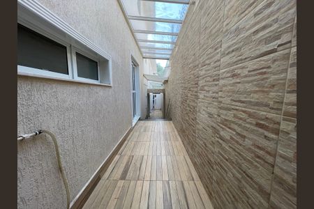 Casa para alugar com 160m², 4 quartos e 2 vagasCorredor