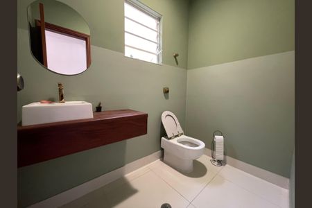 Casa para alugar com 160m², 4 quartos e 2 vagasBanheiro 5