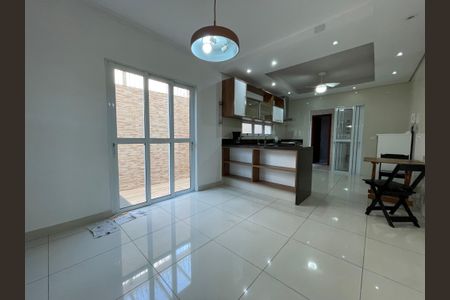 Casa para alugar com 160m², 4 quartos e 2 vagasCozinha