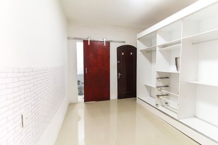 Casa à venda com 125m², 3 quartos e 2 vagasSuíte