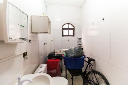 Casa à venda com 125m², 3 quartos e 2 vagasBanheiro 3