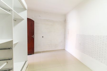Casa à venda com 125m², 3 quartos e 2 vagasSuíte