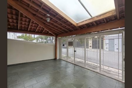 Casa à venda com 160m², 4 quartos e 3 vagas