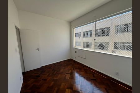 Apartamento à venda com 70m², 2 quartos e 1 vagaQuarto 