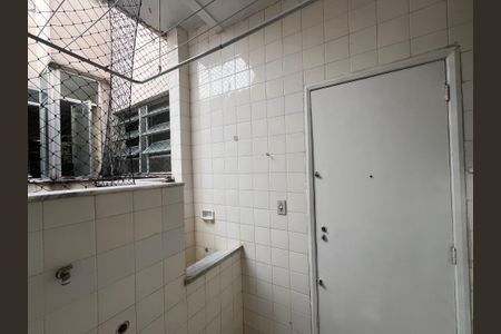 Apartamento à venda com 70m², 2 quartos e 1 vagaArea de serviço