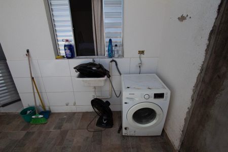 Casa para alugar com 42m², 1 quarto e 1 vaga Casa para alugar com 42m², 1 quarto e 1 vagaÁrea de Serviço / Quintal