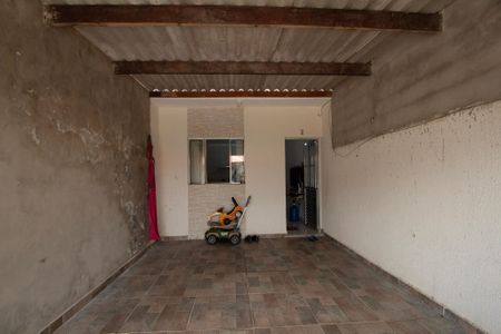 Casa para alugar com 42m², 1 quarto e 1 vaga Casa para alugar com 42m², 1 quarto e 1 vagaGaragem