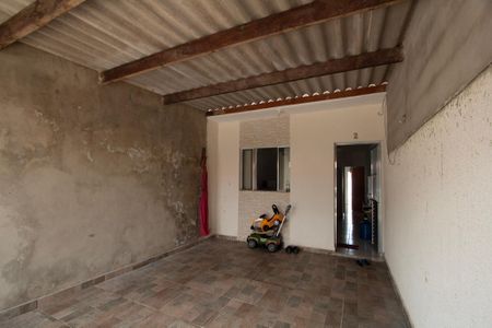 Casa para alugar com 42m², 1 quarto e 1 vaga Casa para alugar com 42m², 1 quarto e 1 vagaGaragem