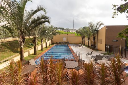 Apartamento à venda com 46m², 2 quartos e 1 vaga Apartamento à venda com 46m², 2 quartos e 1 vagaÁrea Comum - Piscina