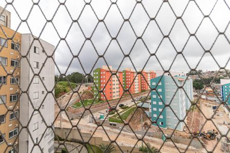 Vista Sala de apartamento para alugar com 2 quartos, 46m² em Vila Carmosina, São Paulo