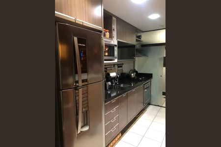 Apartamento para alugar com 74m², 2 quartos e sem vaga Apartamento para alugar com 74m², 2 quartos e sem vagaCozinha