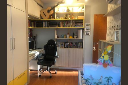 Apartamento para alugar com 74m², 2 quartos e sem vaga Apartamento para alugar com 74m², 2 quartos e sem vagaQuarto