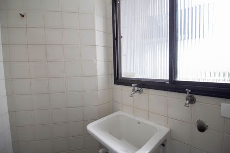 Apartamento para alugar com 61m², 2 quartos e 1 vagaÁrea de Serviço