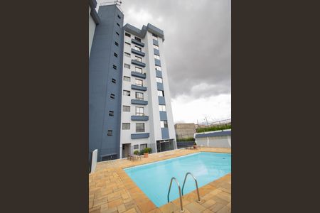 Apartamento para alugar com 61m², 2 quartos e 1 vagaÁrea comum - Piscina