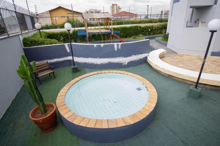 Apartamento para alugar com 61m², 2 quartos e 1 vagaÁrea comum - Piscina