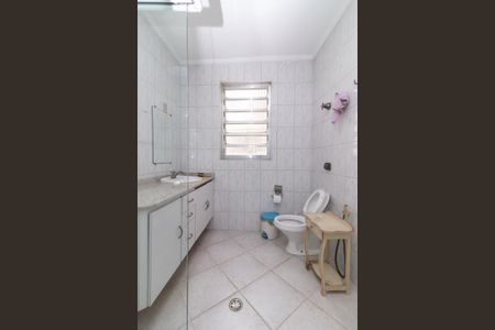 Casa para alugar com 132m², 2 quartos e 1 vagaBanheiro