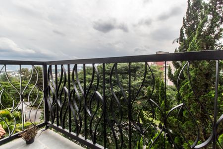 Casa de condomínio à venda com 488m², 4 quartos e 4 vagasVaranda