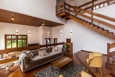 Casa de condomínio à venda com 488m², 4 quartos e 4 vagasSala 