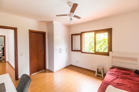 Casa de condomínio à venda com 488m², 4 quartos e 4 vagasSuíte 2