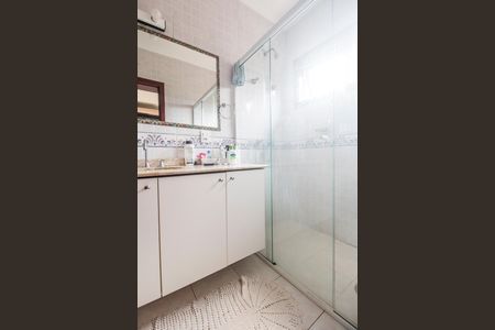 Casa de condomínio à venda com 488m², 4 quartos e 4 vagasBanheiro da Suíte