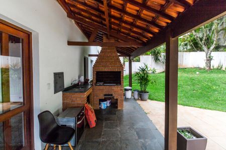 Casa de condomínio à venda com 488m², 4 quartos e 4 vagasVaranda gourmet