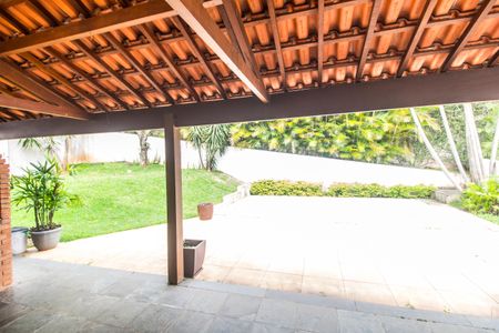 Casa de condomínio à venda com 488m², 4 quartos e 4 vagasVista da Sala