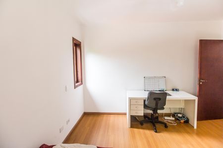 Casa de condomínio à venda com 488m², 4 quartos e 4 vagasSuíte 2