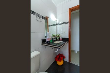 Apartamento à venda com 104m², 2 quartos e 2 vagasBanheiro Social