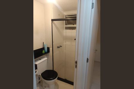 Banheiro de apartamento para alugar com 1 quarto, 42m² em Guaratiba, Rio de Janeiro