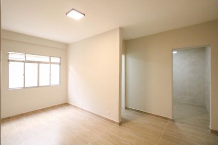 Sala de apartamento para alugar com 1 quarto, 65m² em Taboão, Diadema
