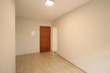 Sala de apartamento para alugar com 1 quarto, 65m² em Taboão, Diadema