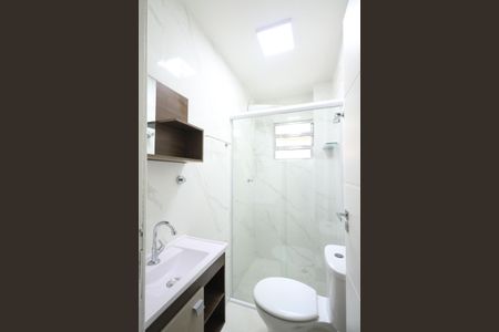 Banheiro de apartamento para alugar com 1 quarto, 65m² em Taboão, Diadema