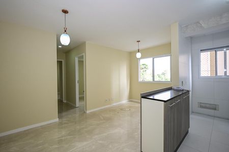 Sala de apartamento para alugar com 2 quartos, 47m² em Jardim Mitsutani, São Paulo