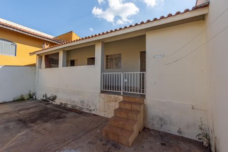 Casa para alugar com 300m², 2 quartos e 1 vagaQuintal 