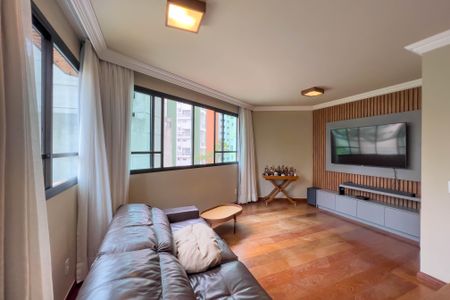 Apartamento à venda com 127m², 3 quartos e 2 vagasSala