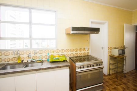 Apartamento para alugar com 196m², 3 quartos e 1 vaga