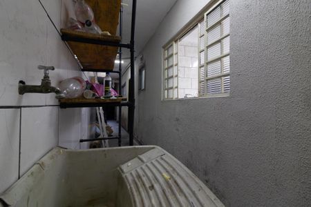 Casa para alugar com 55m², 1 quarto e sem vaga